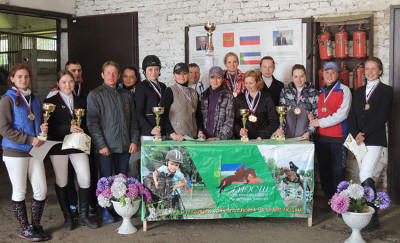 Спортсмены из Хакасии завоевали девять наград розыгрыша Кубка Сибири по конному троеборью